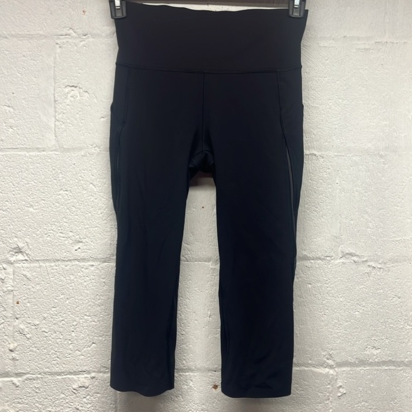 LULULEMON Pace Perfect Crop (17") Black Leggings W6aeas SIZE 6 - Picture 3 of 7